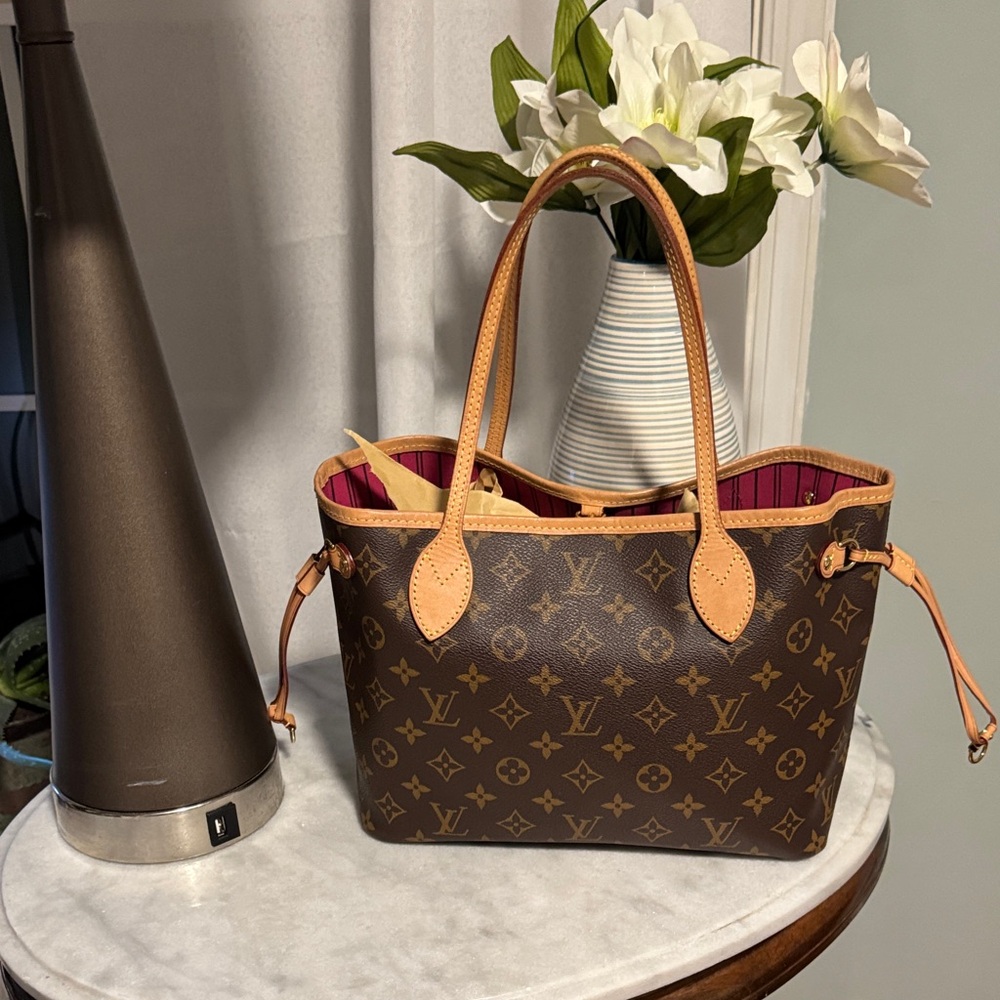 Louis Vuitton Monogram Tote with Pink Lining